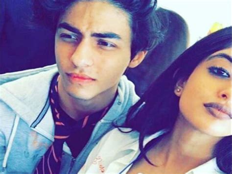 aryan khan navya naveli mms|Shah Rukh Khans Son Aryan and Aishwarya Rai Bachchans。